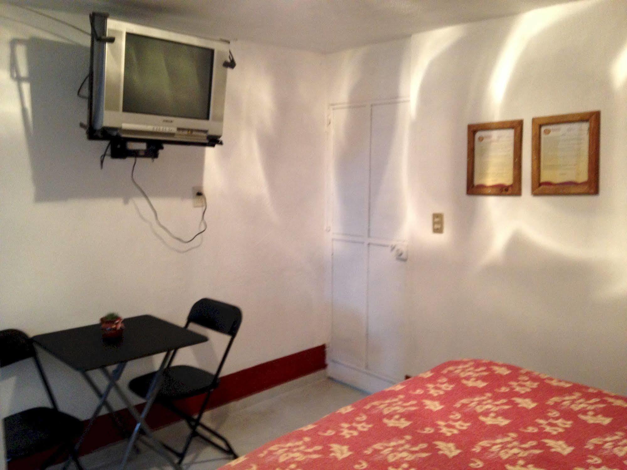 מלון Tepoztlán Ayenda Meson Del Rio מראה חיצוני תמונה