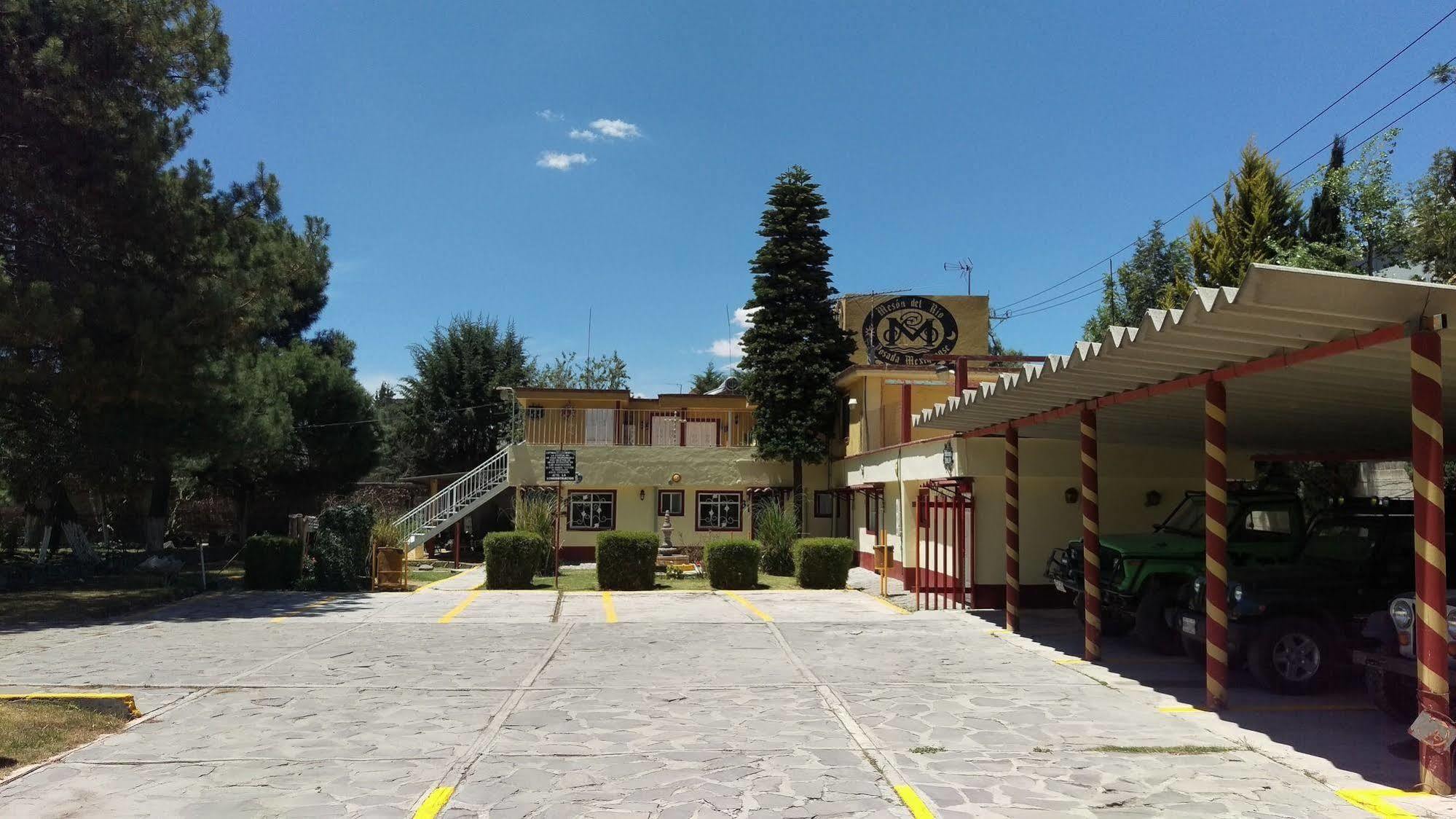 מלון Tepoztlán Ayenda Meson Del Rio מראה חיצוני תמונה